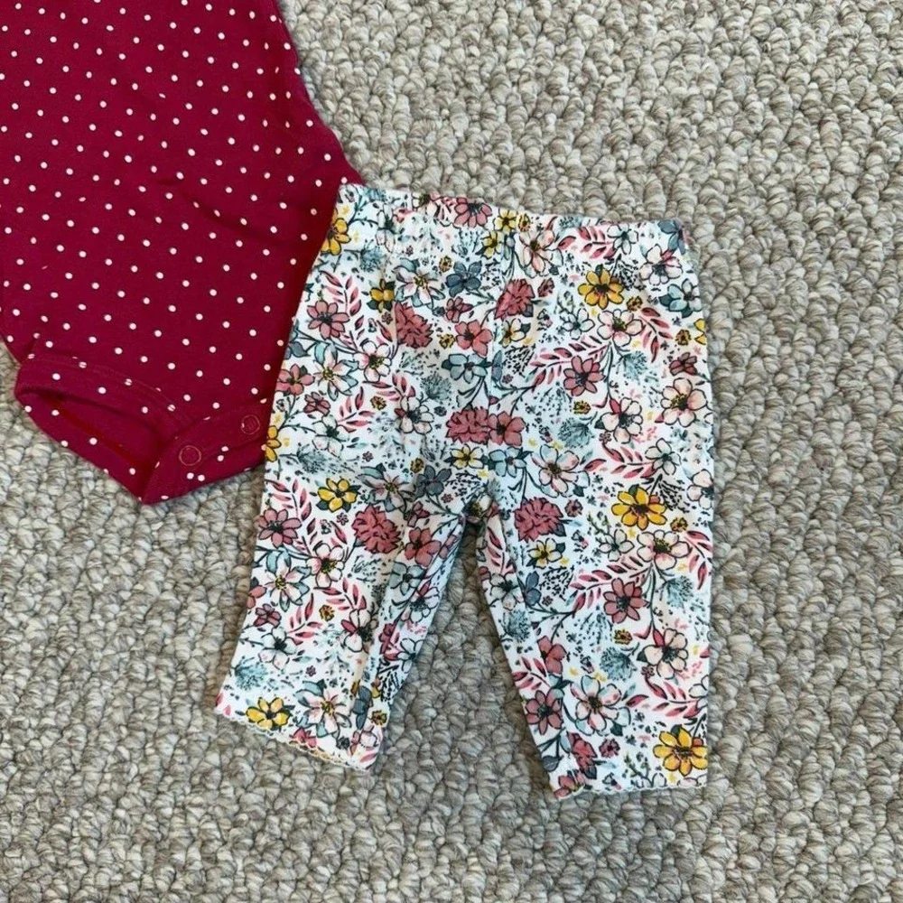 Carters Girls Outfit Set Size‎ Newborn